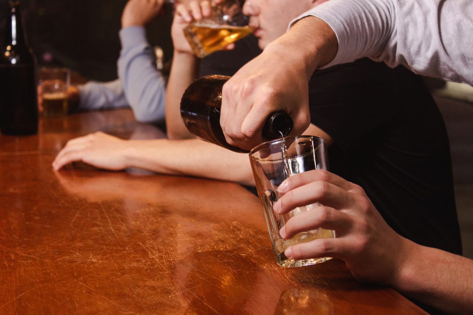 Can You Drink Alcohol While Taking Tirzepatide? Safety, Effects, and